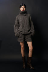 LIDSAY SHORT